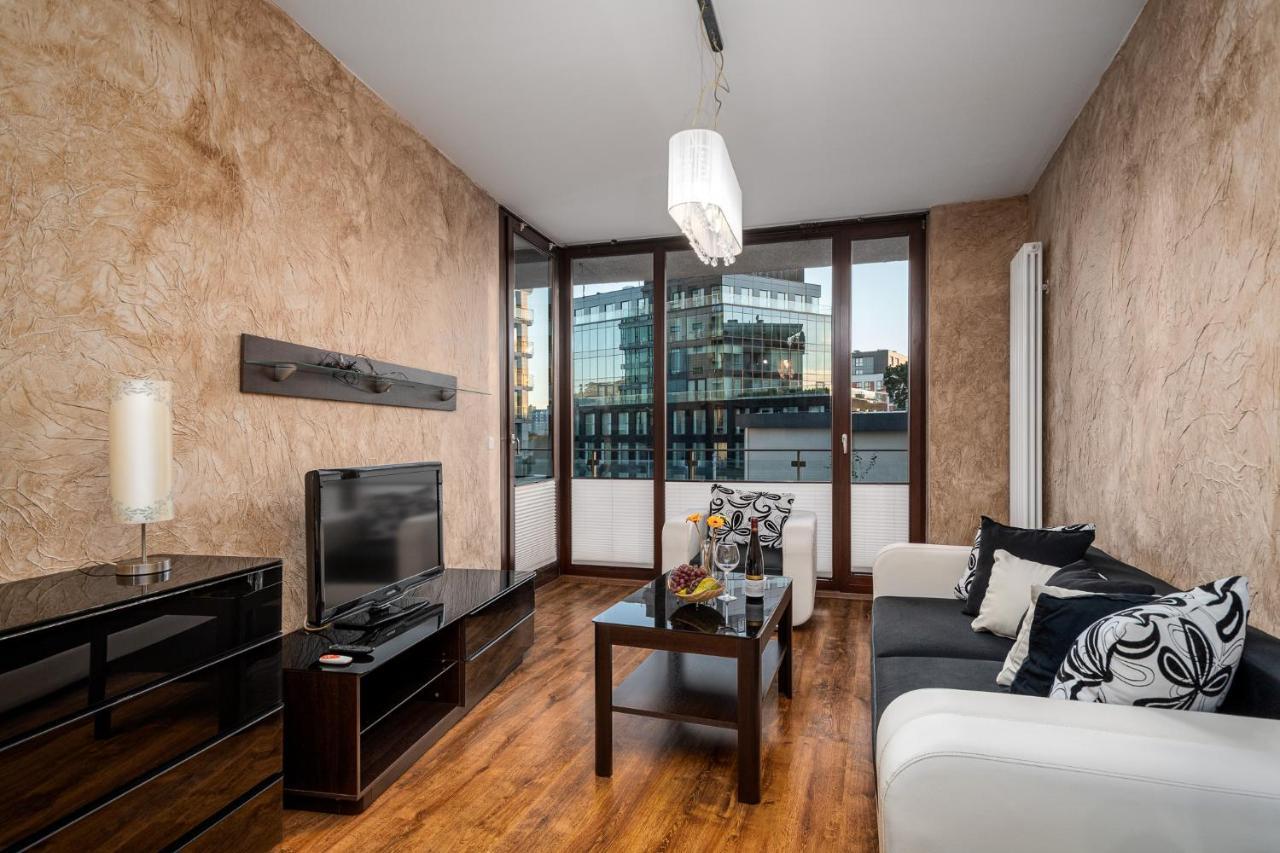 Apart D&K Free Parking Grojecka 194 Apartment Warsawa Bagian luar foto